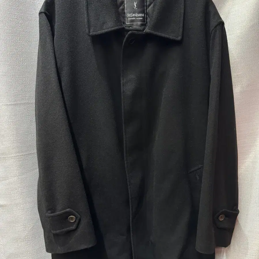 입생로랑 울/캐시미어 코트 L~XL