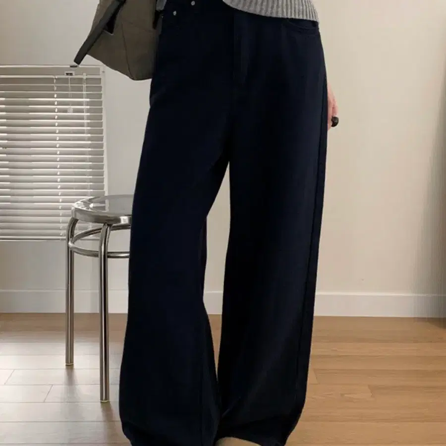 (M) 나이니 코튼 와이드 블랙 팬츠