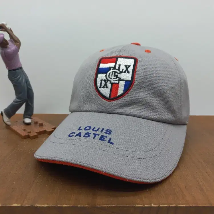 루이까스텔 LOUIS CASTEL 메인 고딕 로고 자수 스포츠 골프 야구 모자 볼캡 그레이
