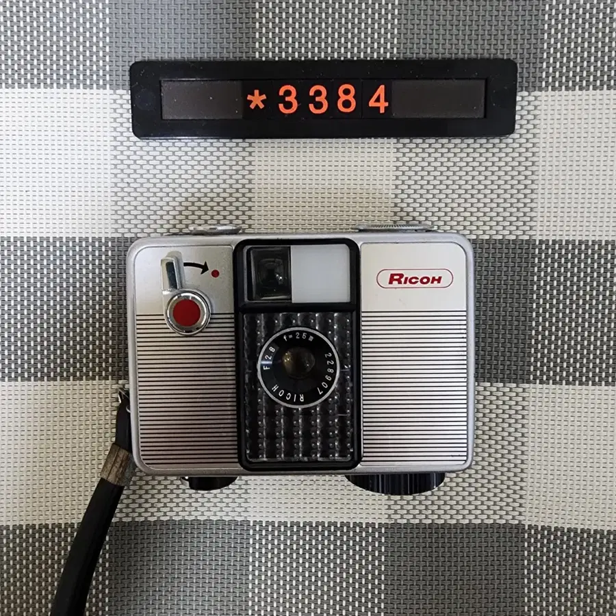 리코 오토하프 S 필름카메라 실버바디