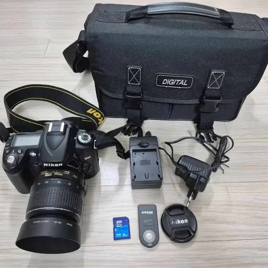 니콘 D90 18-55mm 렌즈 포함 카메라 세트