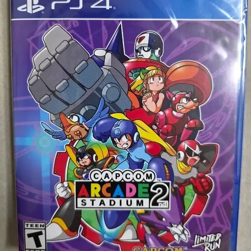캡콤 아케이드 스타디움 2 PS4 게임 미개봉신품 팝니다.(비닐뜯긴 부위있음)