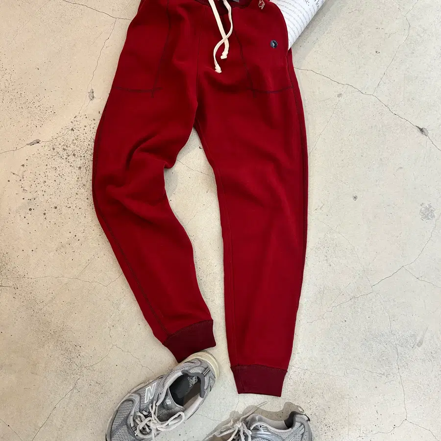 Abercrombie 아베크롬비 딱붙핏 레드 조거 팬츠(미사용품)