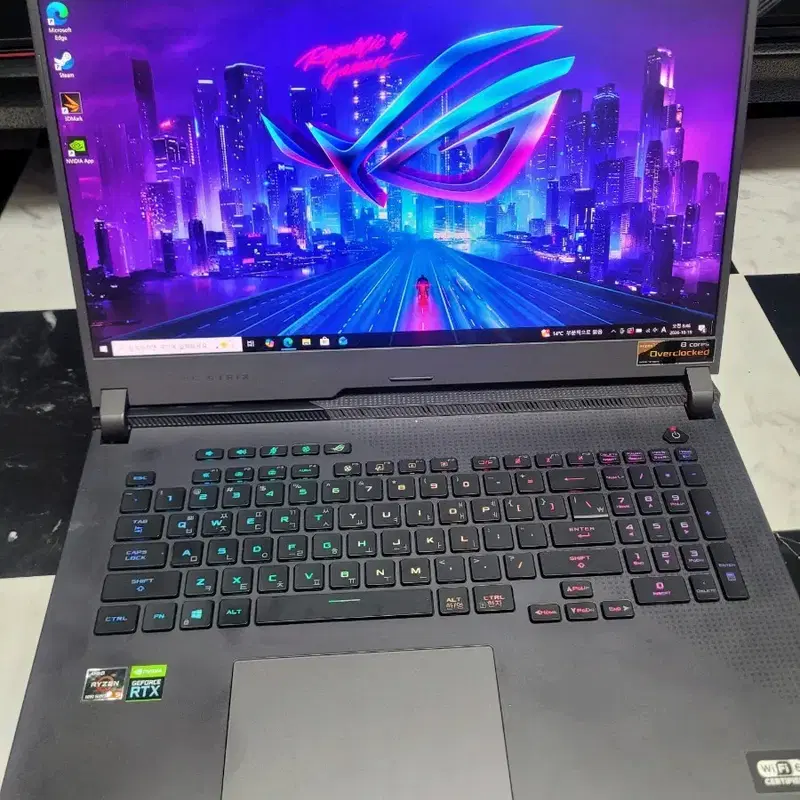 17.3인치 RTX 3070 아수스 프리미엄 스트릭스 로그 게이밍 노트북 팝니다.