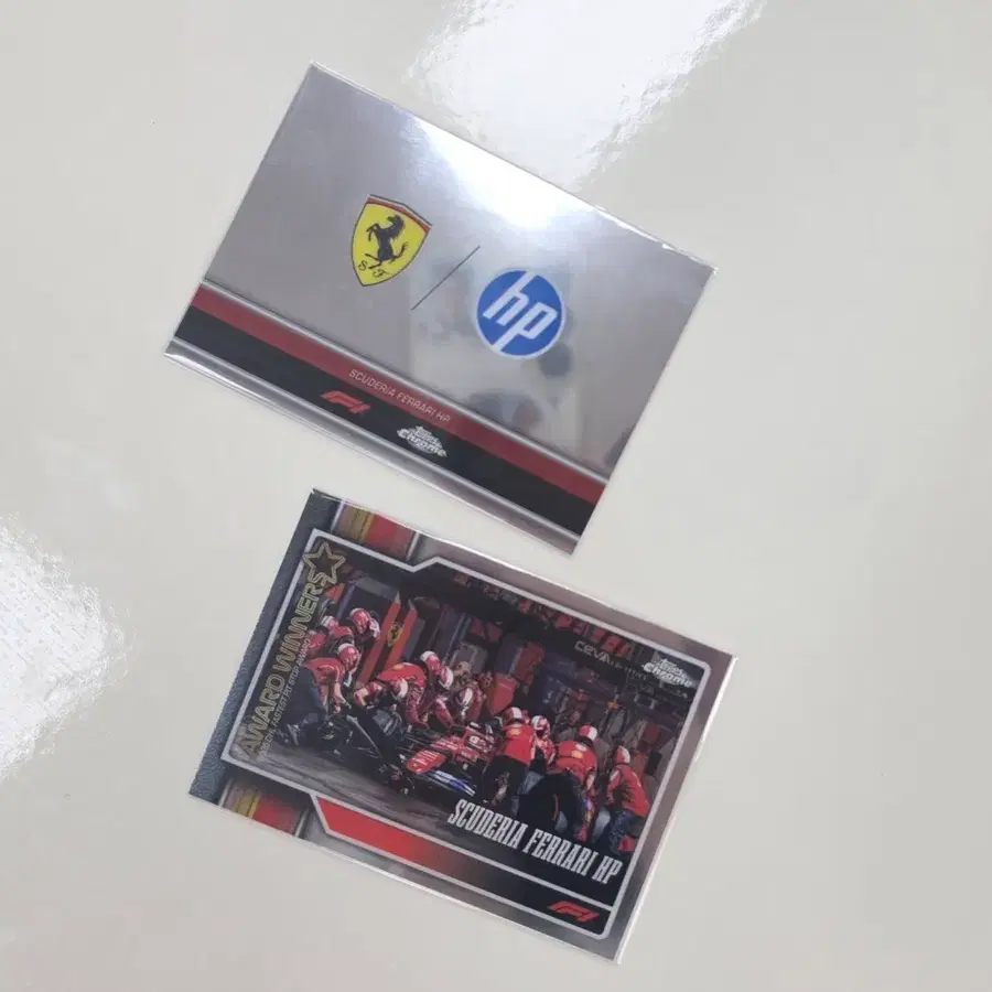 Topps Chrome F1 2026 스쿠데리아 페라리 HP 카드 2장