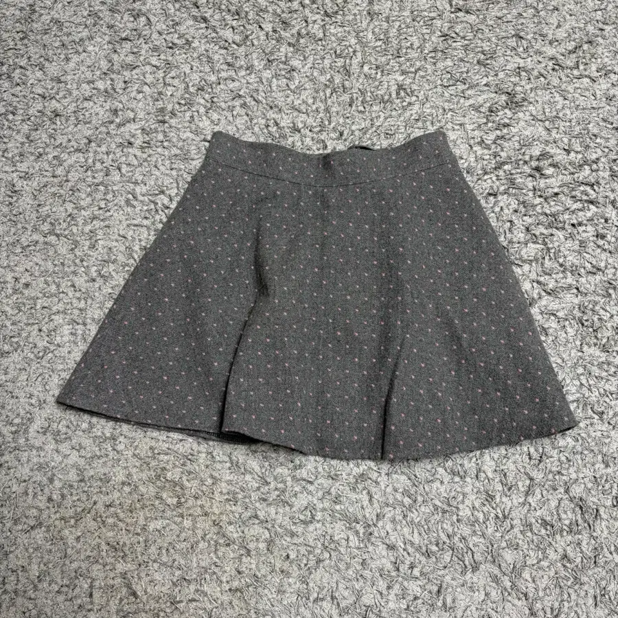 타이니 패턴 플레어 스커트