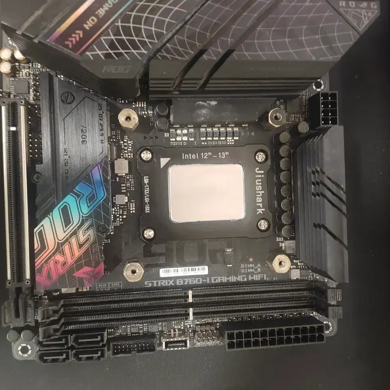 i5-12600K + ASUS ROG STRIX B76OI 세트