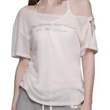 클리시어 리본 탑 Powder sheer ribbon top, Baby Pink