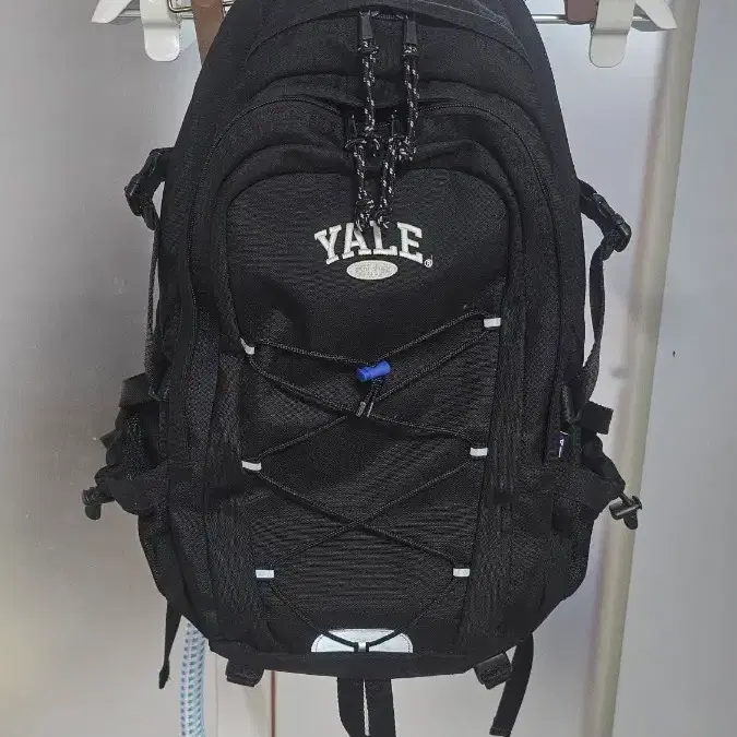 YALE THINK 백팩 블랙 37리터
