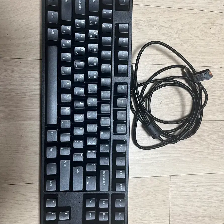 게이밍키보드 앱코 adk87