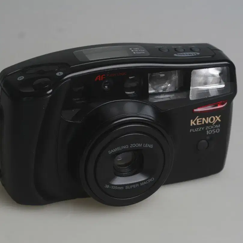 케녹스 필름카메라 fuzzy zoom 1050