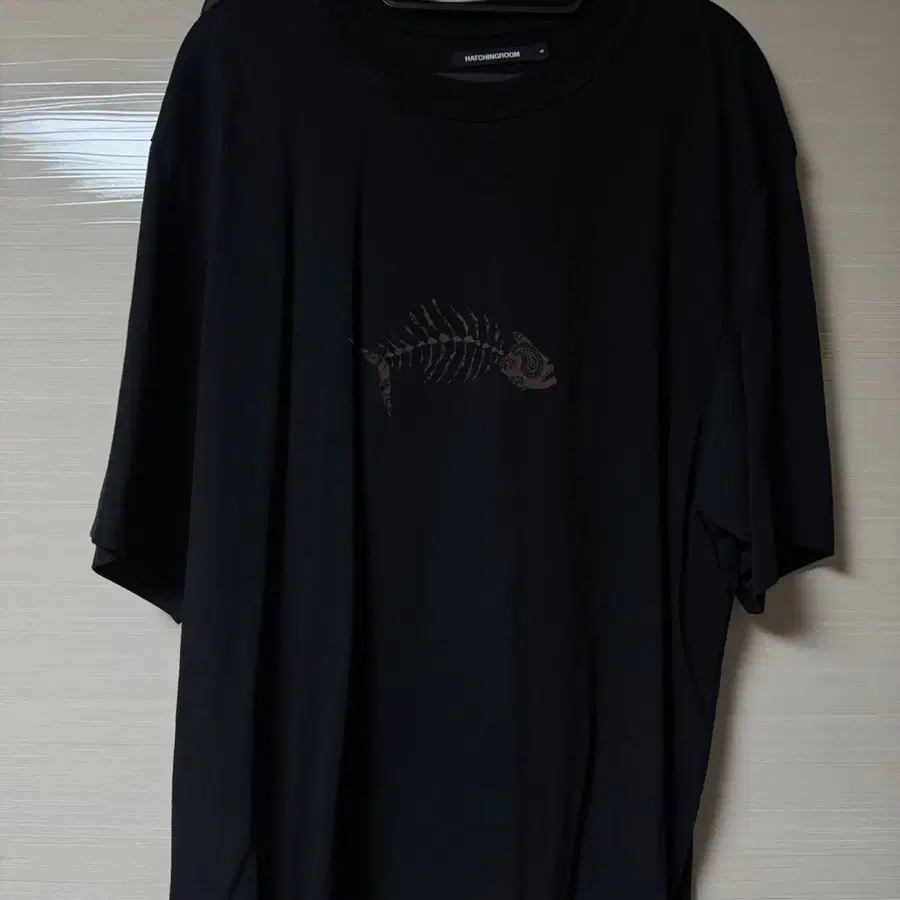 해칭룸 피쉬본 페이즐리 티셔츠 size4 (105~110)
