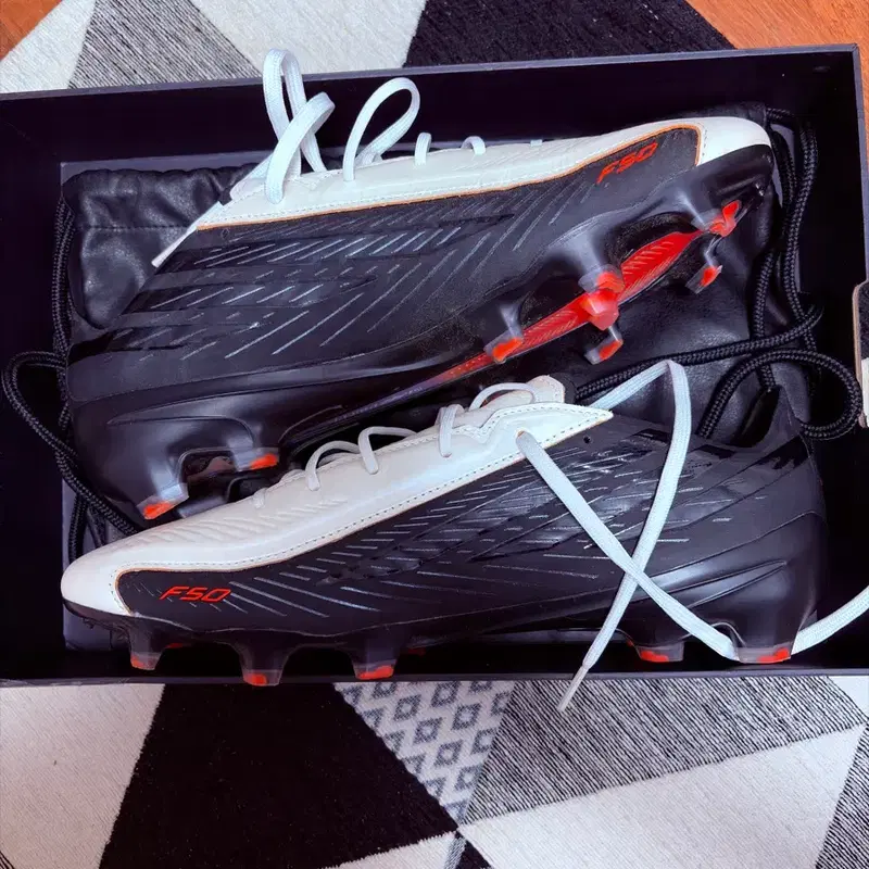 (새거급)F50 하이퍼패스트 엘리트 L-TECH FG 축구화 290 한정판