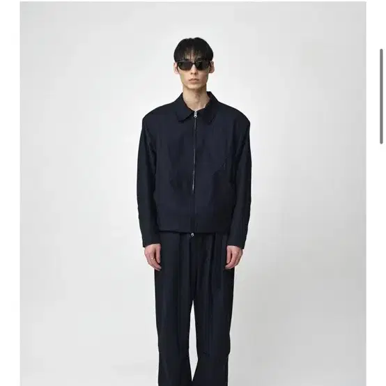 밀로아카이브 네이비 셋업 M