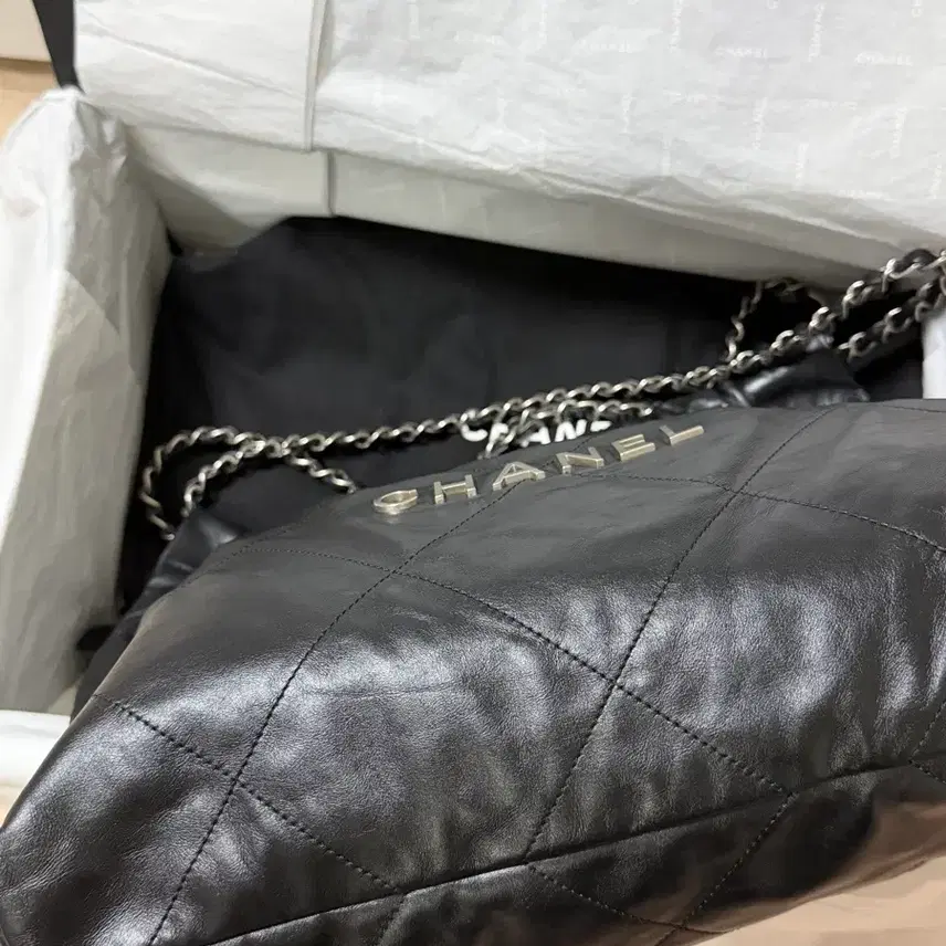 샤넬 샤넬22 은장 미디움 사진 3