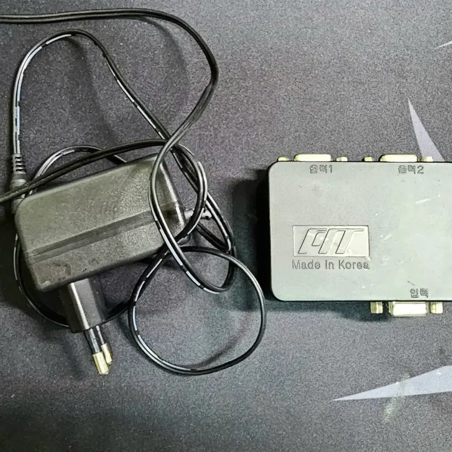팔미 PIT-201C RGB 1:2 분배기