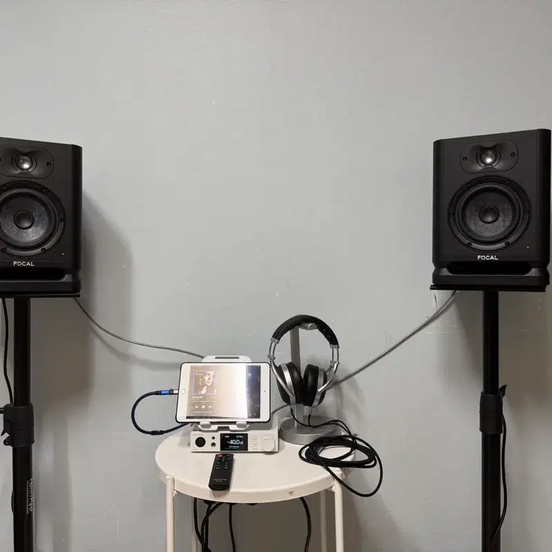 Focal Alpha 50 Evo 1조 + 스탠드 + XLR케이블