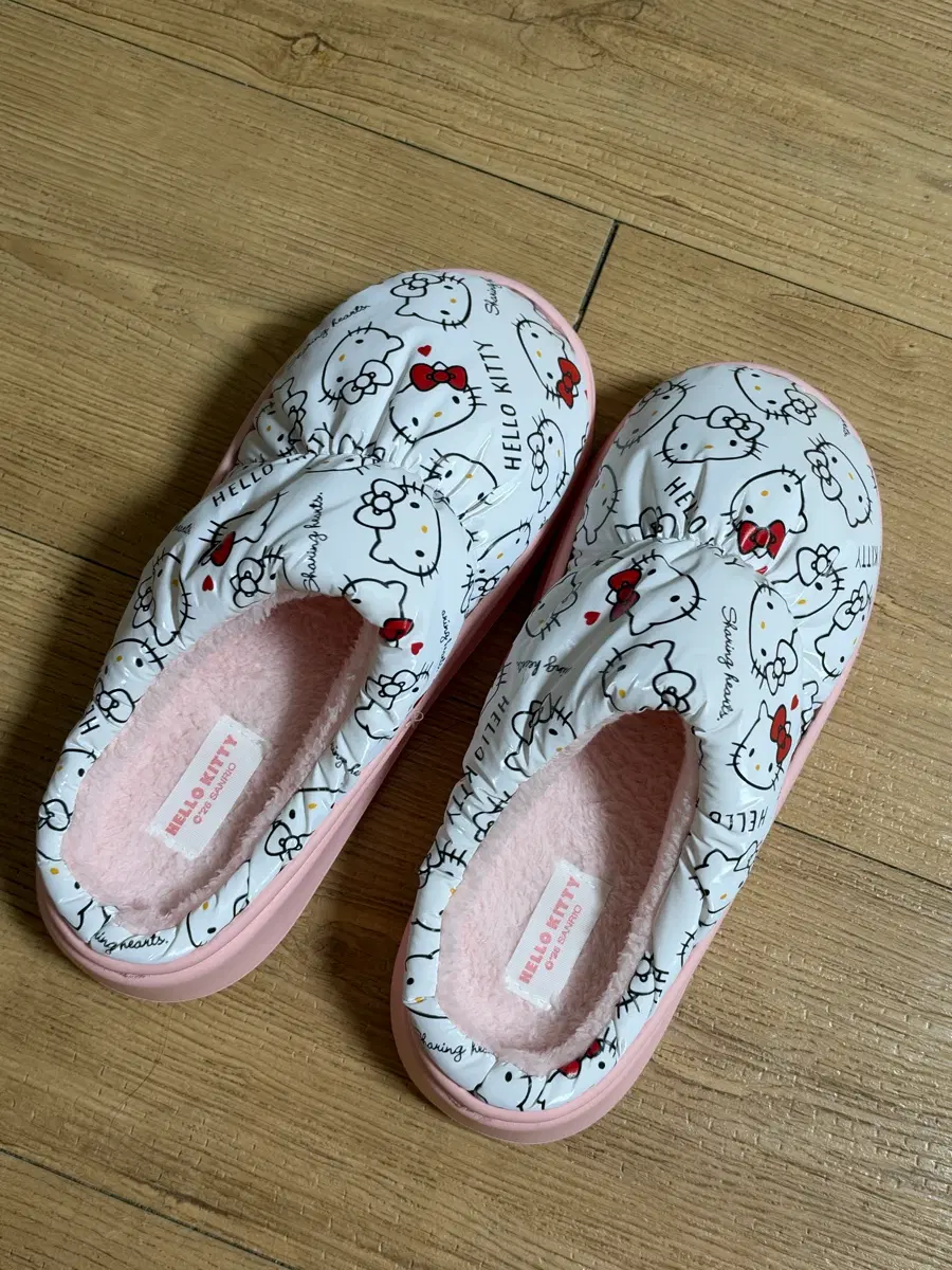 Hello Kitty slippers shoes sell