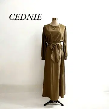 미사용 CEDNIE 웨이스트 마크 플레어 원피스 M