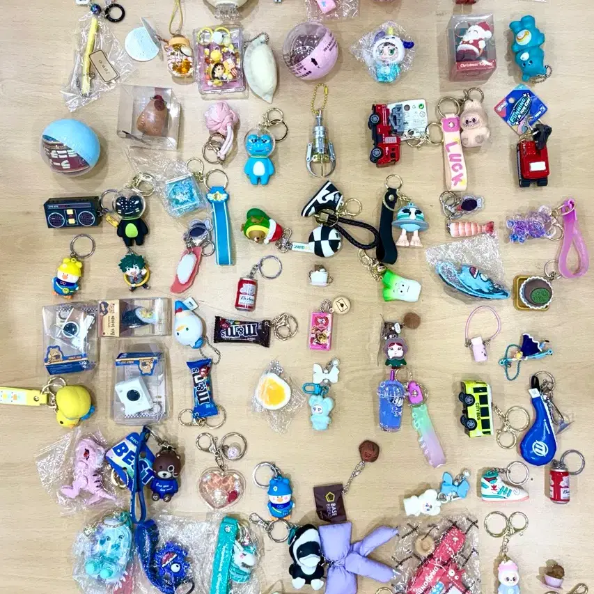fiure miniature캐릭터 인형뽑기피규어가챠미니어쳐처키링gatcha keyring모음(일괄)서비스드림
