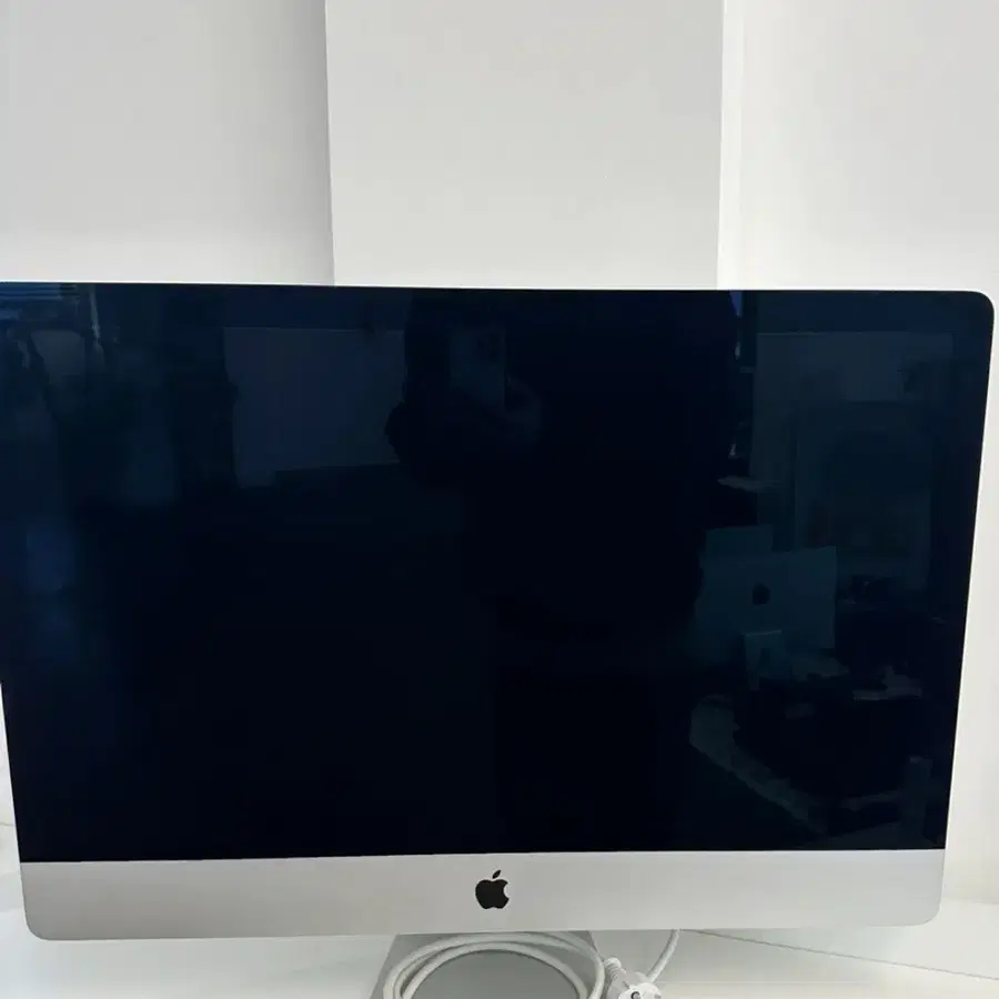 아이맥 2020 27인치 고급형(i7, 16gb, 5500xt 8gb, 1tb ssd)
