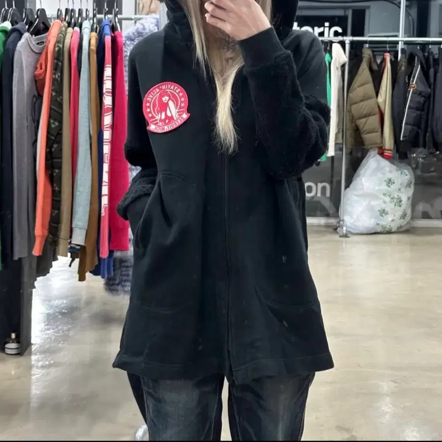 히스테릭글래머 패치 후드 집업