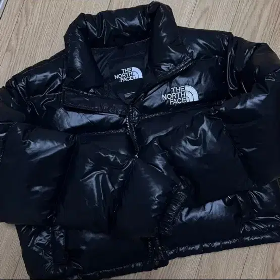 여자 노스페이스 눕시 700 유광 크롭