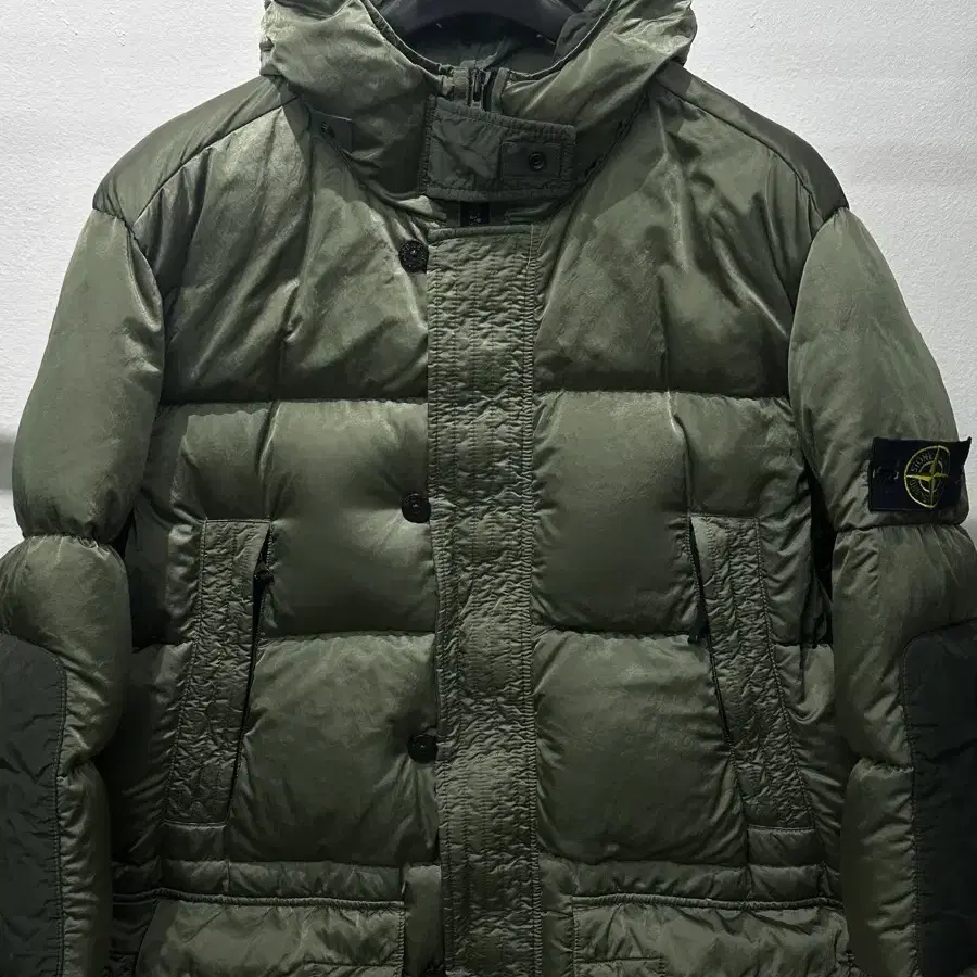 스톤아일랜드 나일론 라소 다운 tc 패딩 21fw XXL(110)