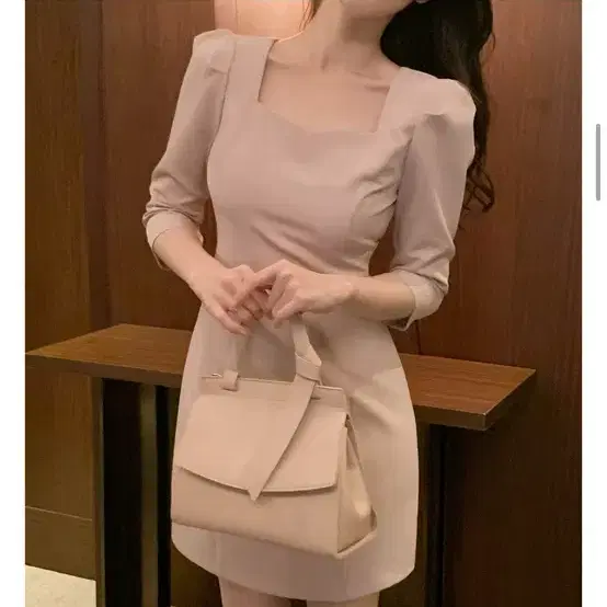 프롬데이원 스퀘어넥 퍼프소매 원피스 롱