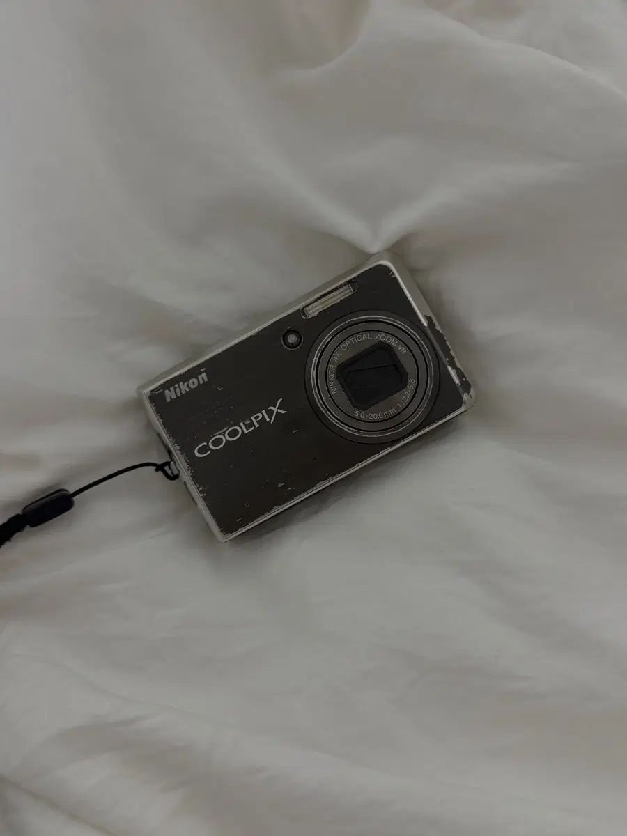 (Work sample O) Nikon Coolpix S600 Digital Camera Nikon Coolpix S600
