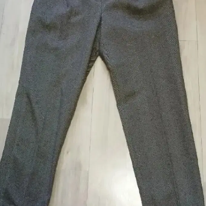 男性衣料品 毎年秋の初冬 パンツ・ズボン