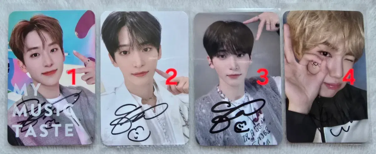 Cravity jungmo sungmin sign poca sign photocard