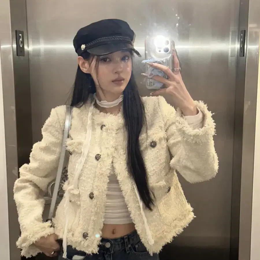 카키포인트 트위드 Antique Crop Tweed Jacket (ivory)