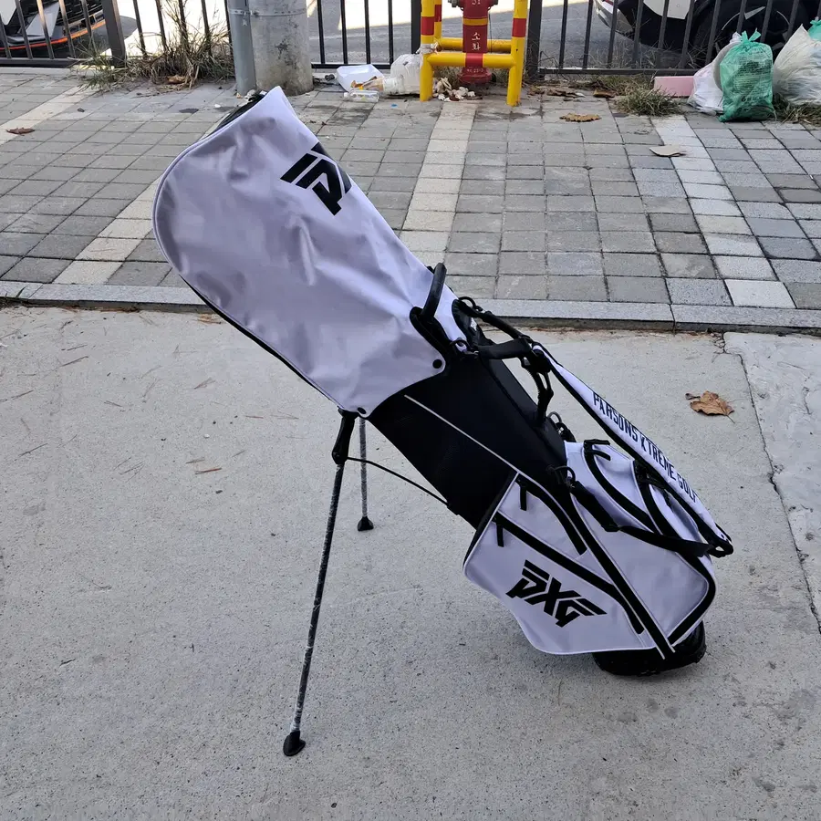 PXG 8.5 라이트 스탠드백
