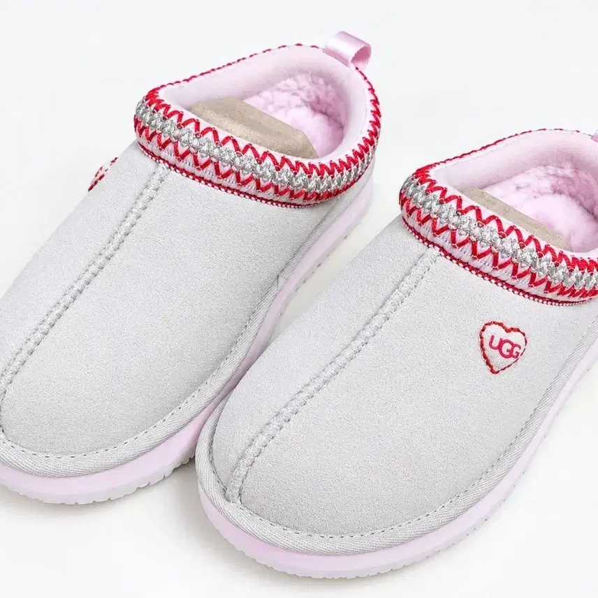 ugg UGG スリッパタズラブ26パー