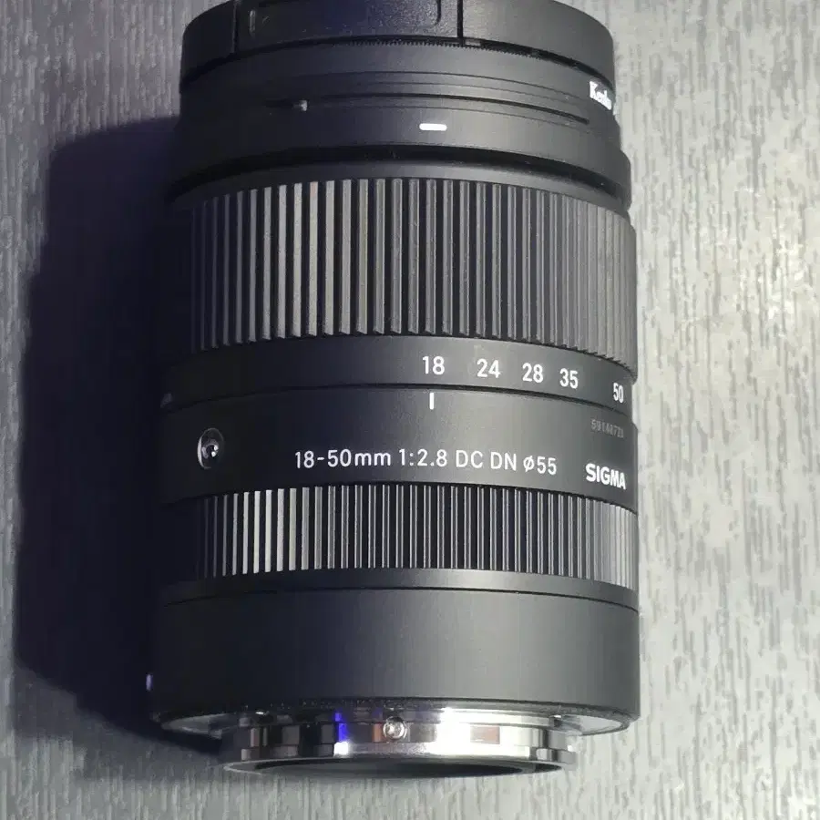 시그마 18-50mm F2.8 DC DN 렌즈
