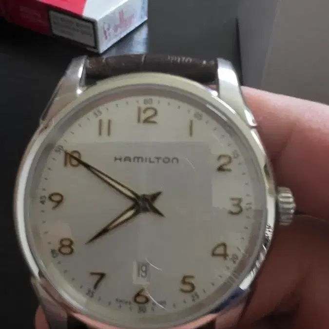 해밀턴 재즈마스터 씬라인 쿼츠 42mm