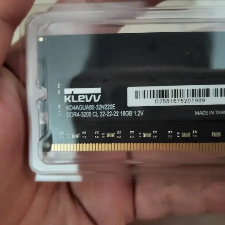 KLEVV DDR4-3200 CL22 16GB  RAM