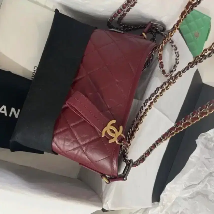 샤넬 퀼팅 체인 숄더백 가브리엘 호보 버건디 사진 1