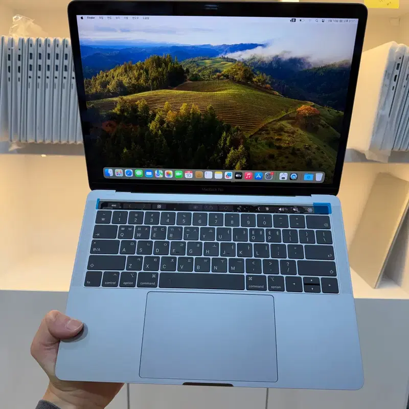 2018 맥북프로 13인치 i7/램16GB 터치바 노트북