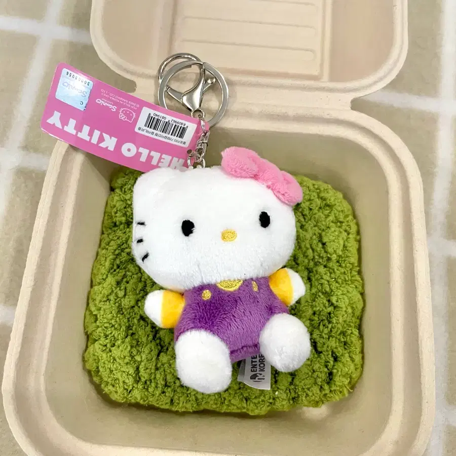 (새상품) 헬로키티 멜빵 인형 키링