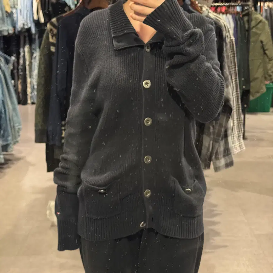 (259) TOMMY HILFIGER 타미힐피거 블랙 버튼 가디건