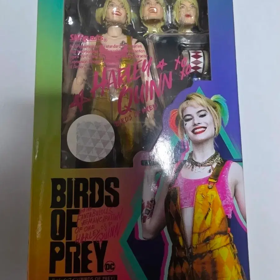 반다이 S.H.Figuarts 할리퀸 피규어