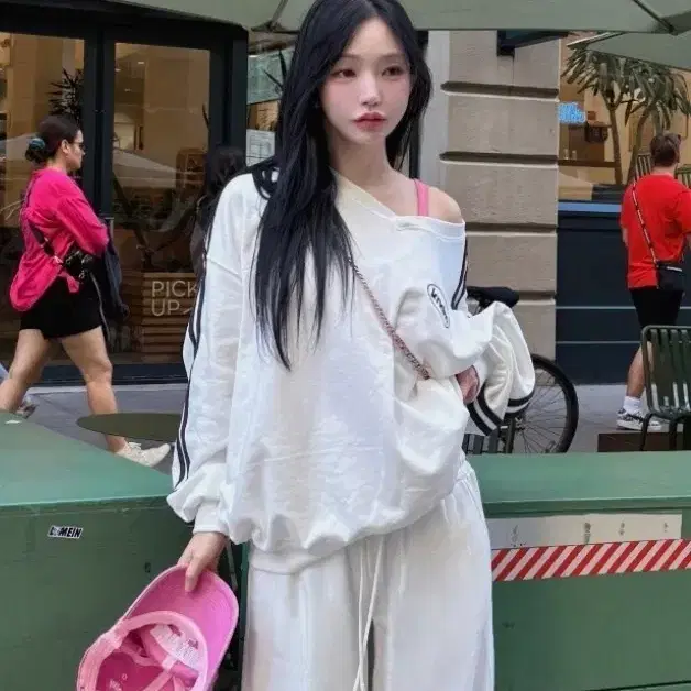 카인다미 로고자수 맨투맨 화이트