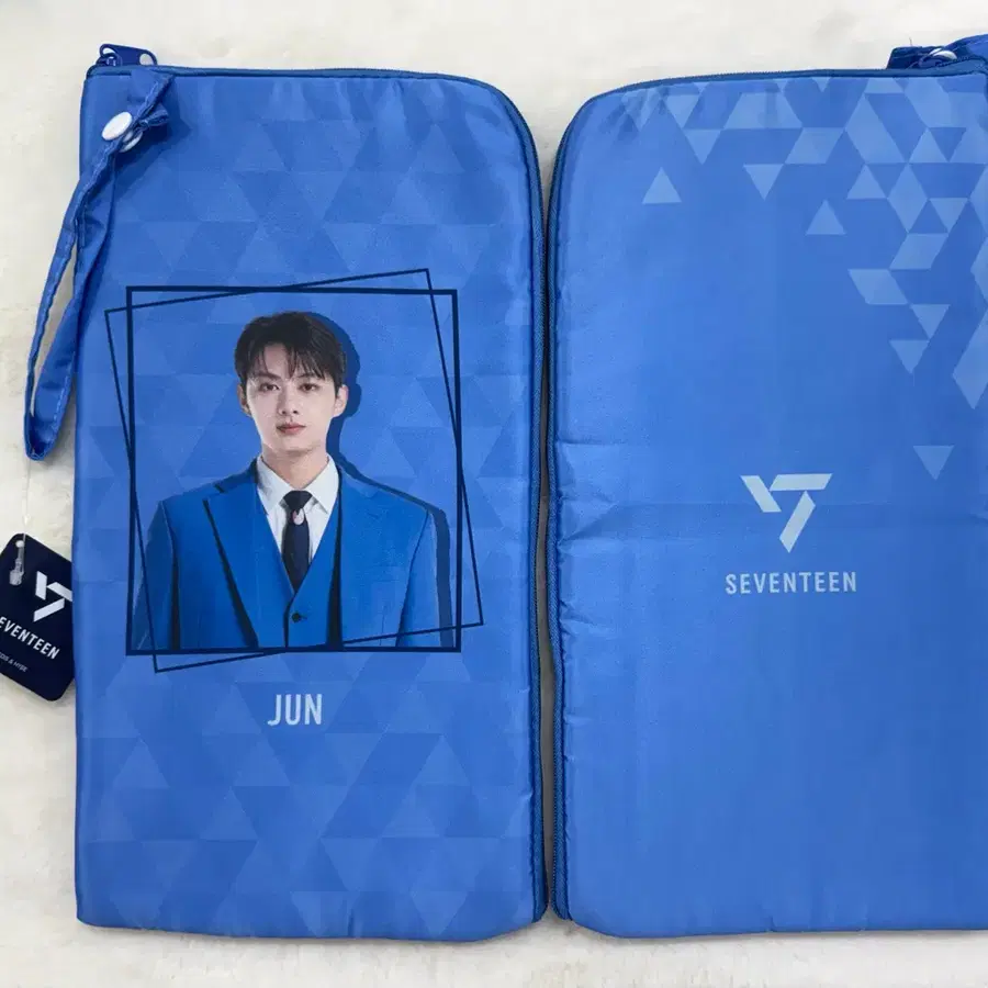 세븐틴 Sega 멀티파우치 (준)