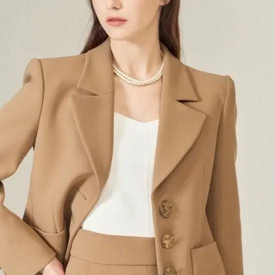 한섬 오브제 울 블렌드 메탈 버튼 자켓. 새상품