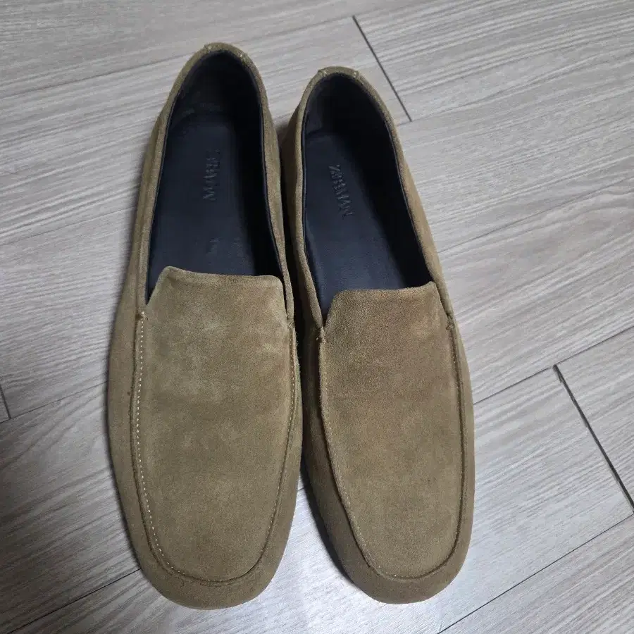 자라 레더 로퍼 275 새상품 (밑창보강 완료)