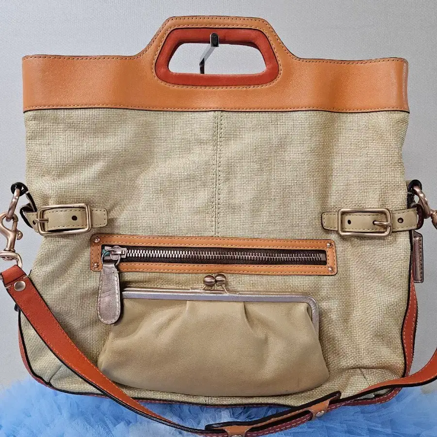 (정품) 코치 COACH 보니 스트로우 폴드오버 토트백