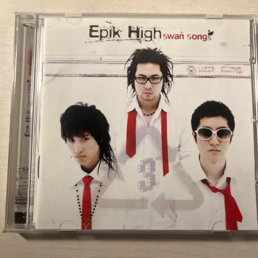 에픽하이 3집 swan songs cd 타블로 투컷 미쓰라 참여 케이스 뒷면 확인해주세요