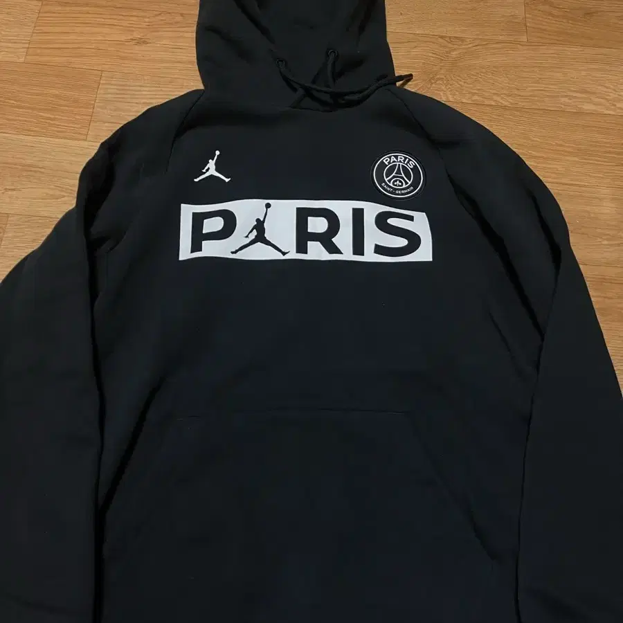 파리생제르망 x PSG 조던 콜라보 한정판 후드티 100사이즈 (m사이즈)